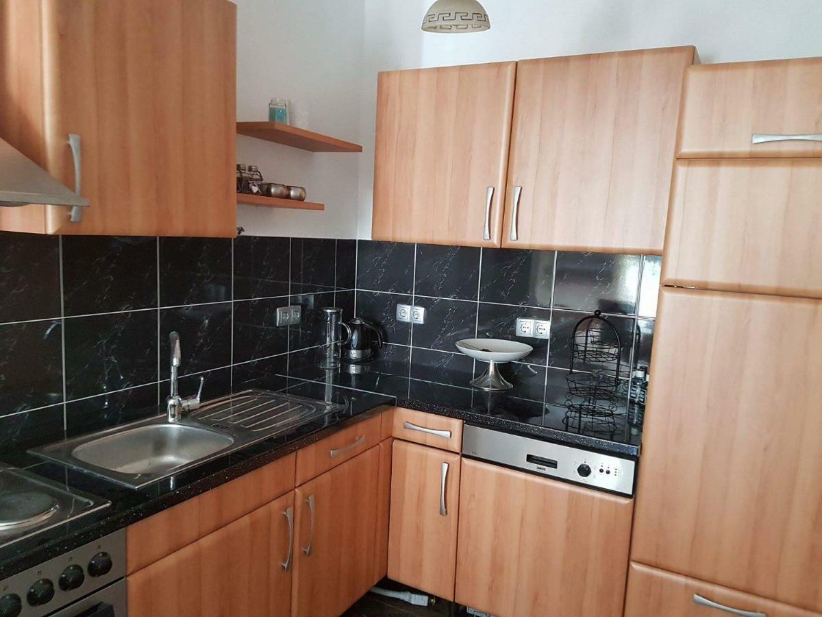 Apartman Bee Appartement Podstrana Buitenkant foto