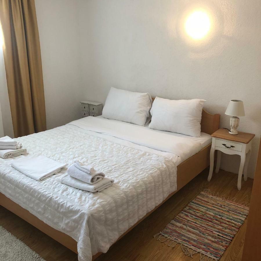 Apartman Bee Appartement Podstrana Buitenkant foto